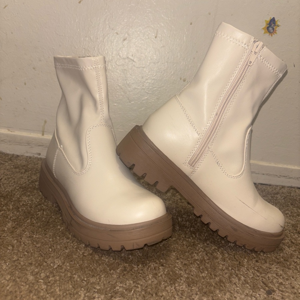 Stylish Cream Ankle Boots